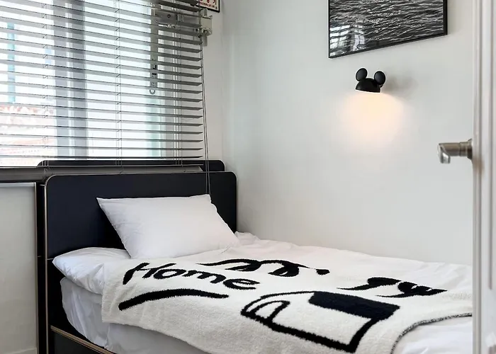 Villa Aube Nook - 9 Min To Hapjeong Station, 5 Min To Hongdae Seoul