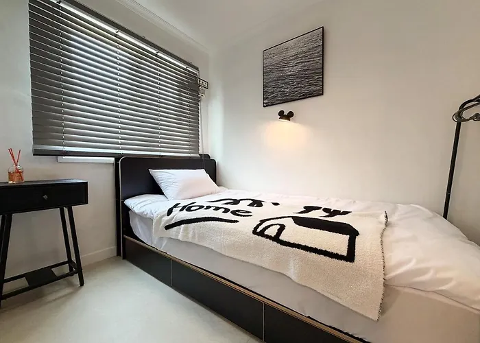 Villa Aube Nook - 9 Min To Hapjeong Station, 5 Min To Hongdae