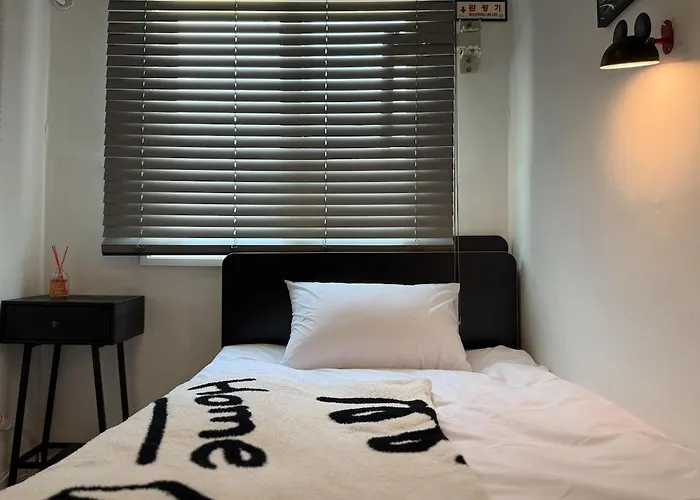 Aube Nook - 9 Min To Hapjeong Station, 5 Min To Hongdae *